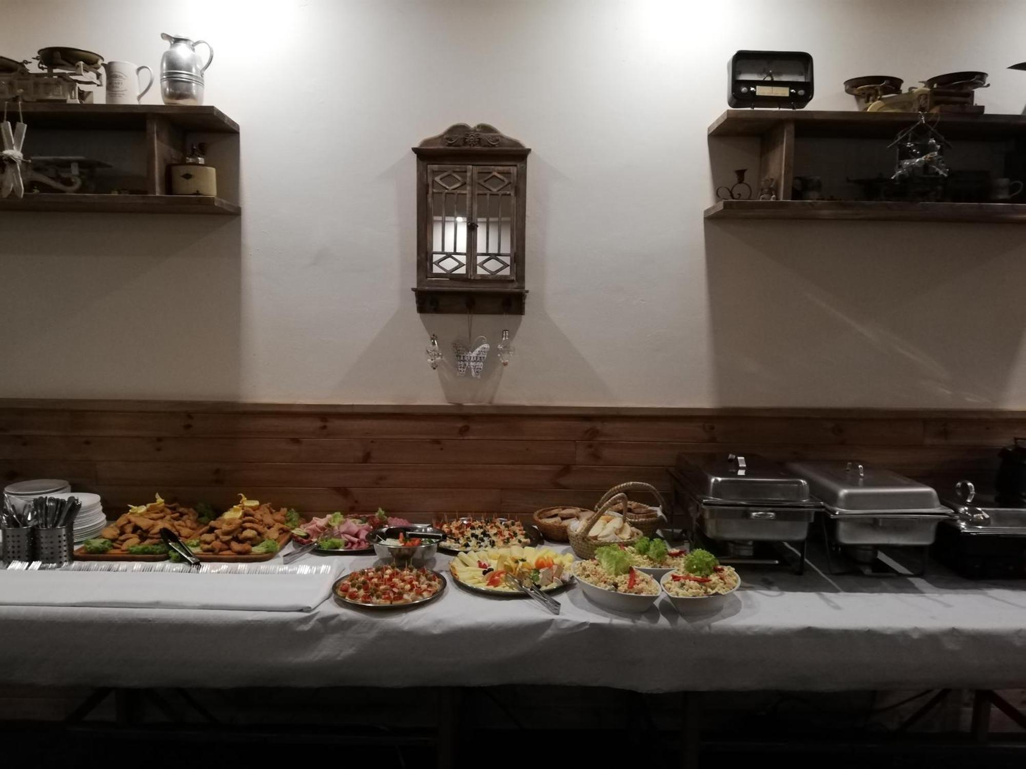 Hotel Kamenny Vrch Chomutov Zewnętrze zdjęcie